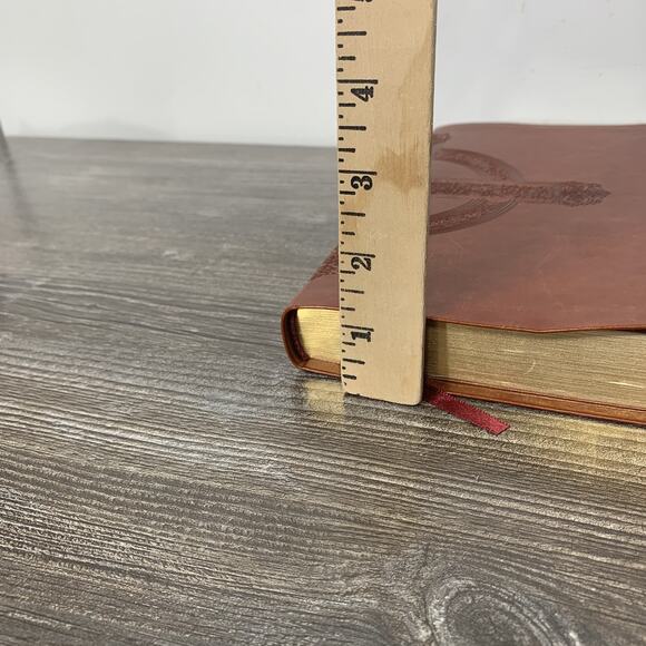 Tyndale Slimline Holy Bible Large Print NLT Cross LeatherLike New Living Transla - Picture 8 of 13